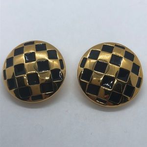 VTG Button Shape Oversized Clip-ons